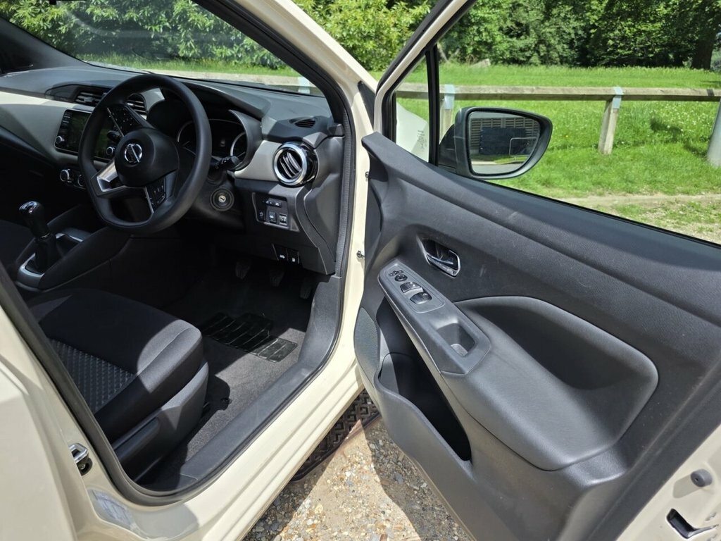 Nissan Micra 1L Acenta YB72XHZ White #2
