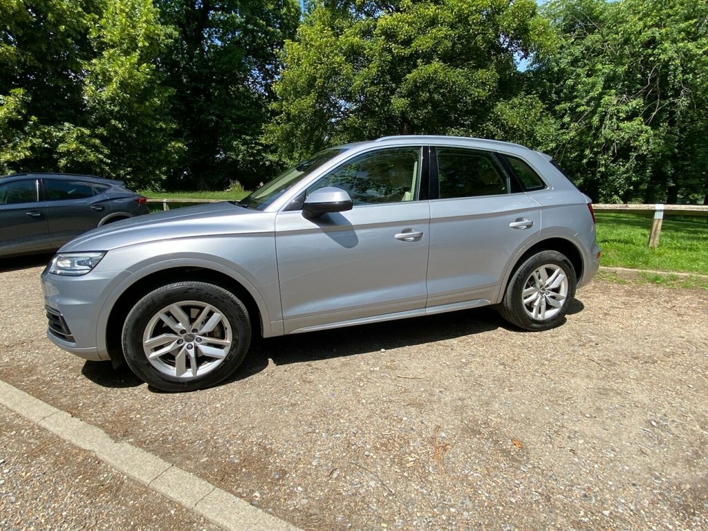 Audi Q5 2L Sport DE18ZRL Silver #5