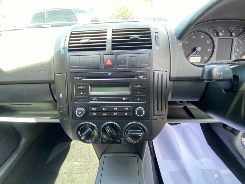 Volkswagen Polo Hatchback Silver #19