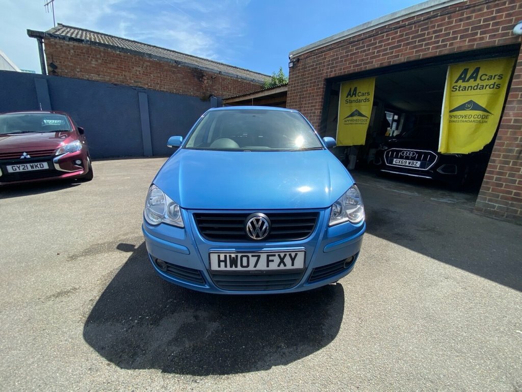 Volkswagen Polo Hatchback Silver #32