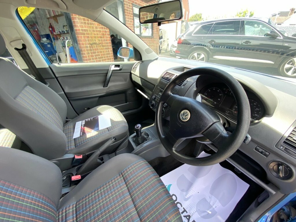 Volkswagen Polo Hatchback Silver #16