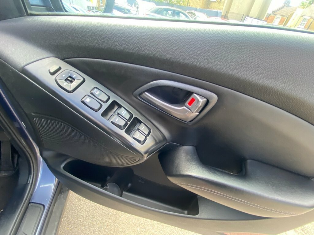 Hyundai Ix35 Crdi Se U2192 Silver #21