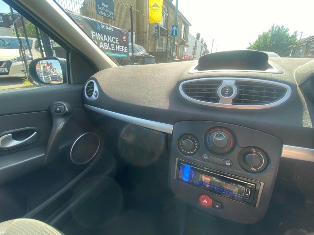 Renault Clio 1.6 Initiale Tomtom Vvt 110 Bhp Blue #48