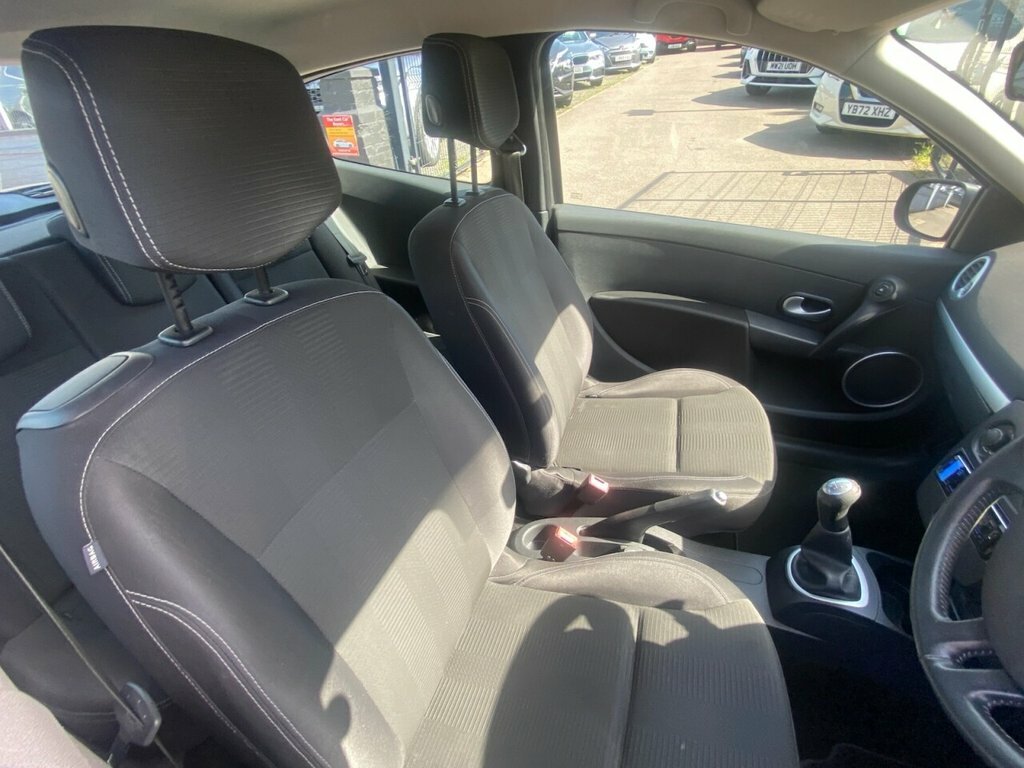 Renault Clio 1.6 Initiale Tomtom Vvt 110 Bhp Blue #54