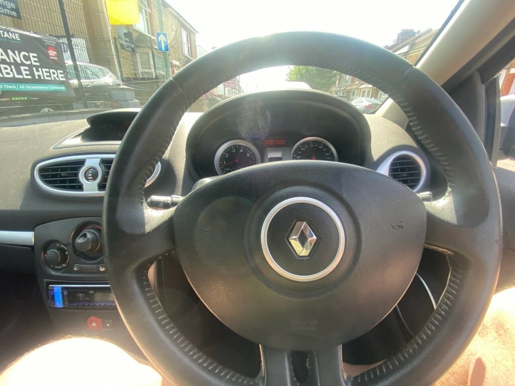 Renault Clio 1.6 Initiale Tomtom Vvt 110 Bhp Blue #51