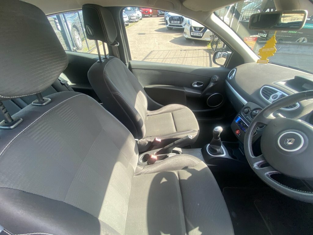 Renault Clio 1.6 Initiale Tomtom Vvt 110 Bhp Blue #14