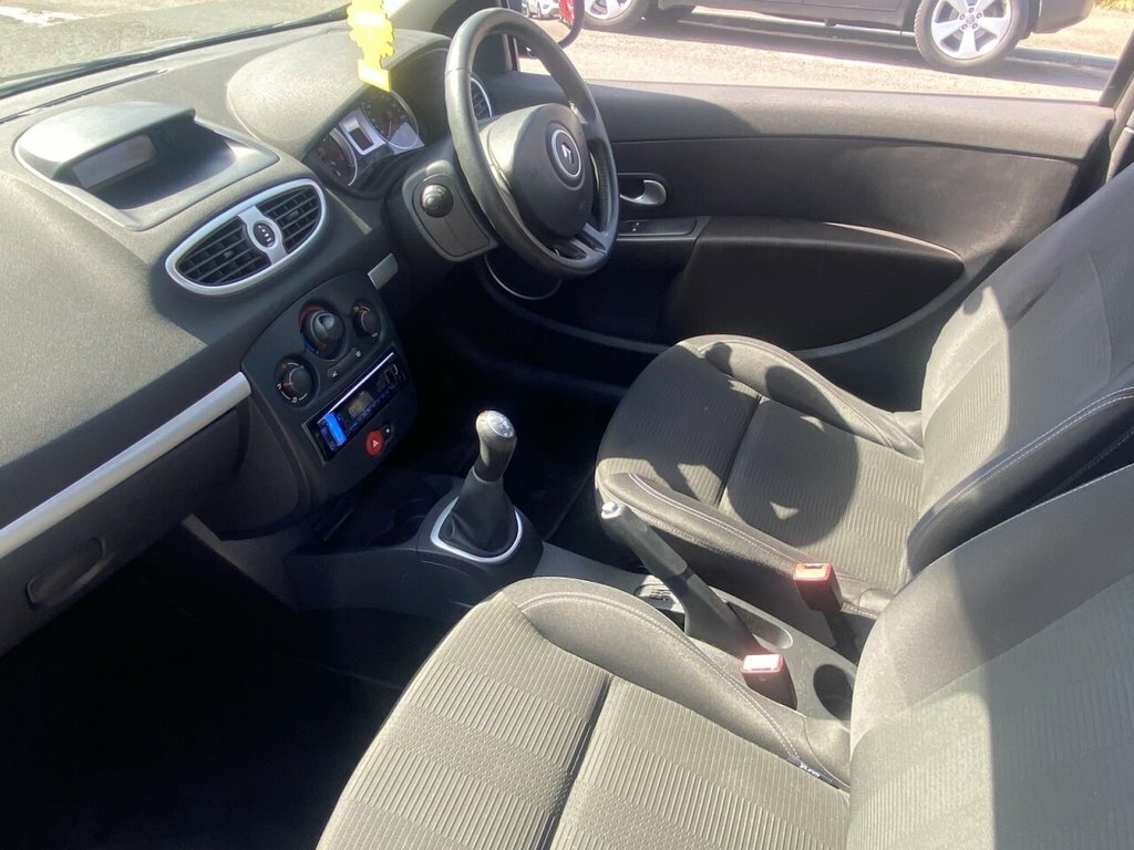 Renault Clio 1.6 Initiale Tomtom Vvt 110 Bhp Blue #23