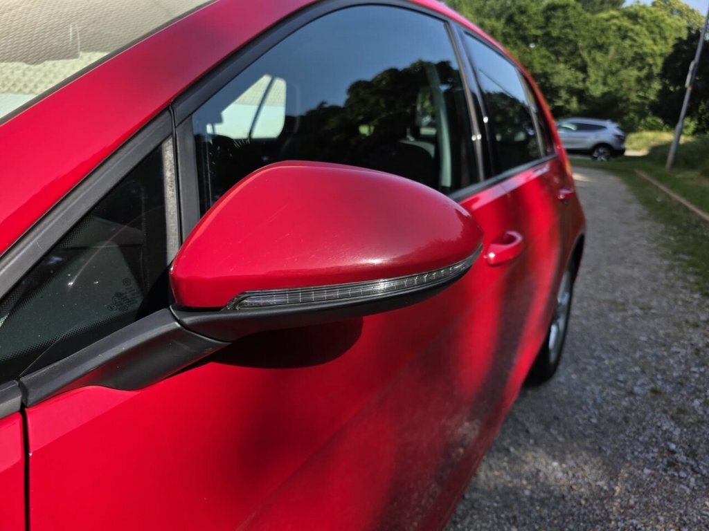 Volkswagen Golf 1.4L Match MW15EDU Red #4