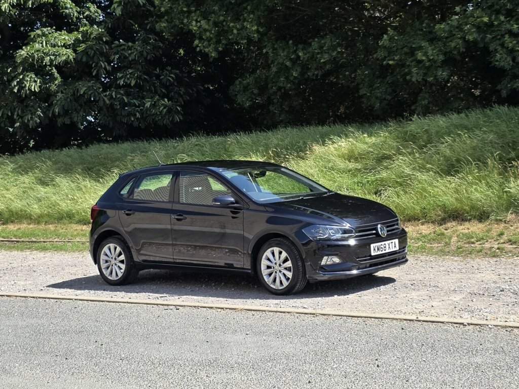 Volkswagen Polo 1L Sel KM68XTA Black #4