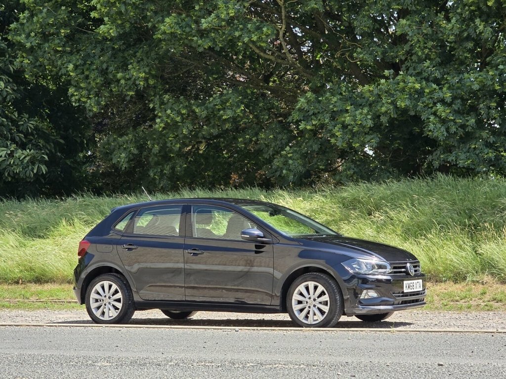 Volkswagen Polo 1L Sel Black
