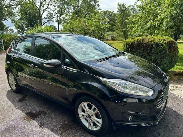 Ford Fiesta Zetec Black #4