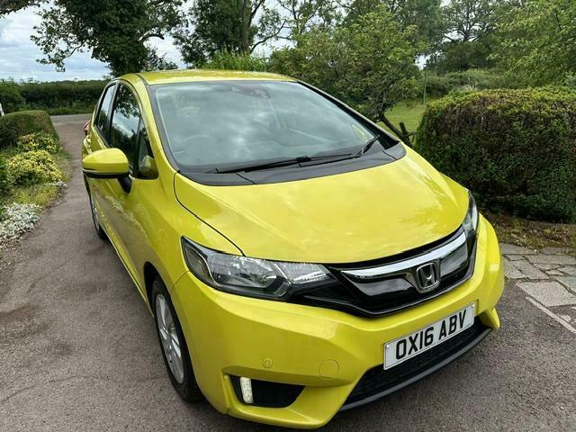 Honda Jazz I-vtec Se Yellow #4