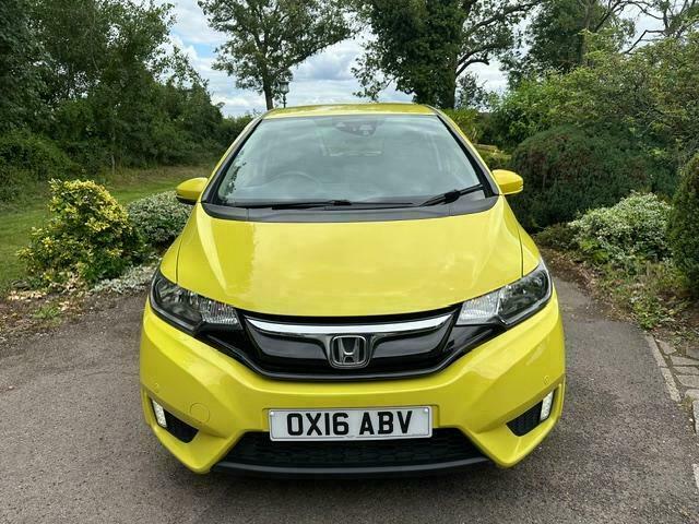 Honda Jazz I-vtec Se Yellow #3