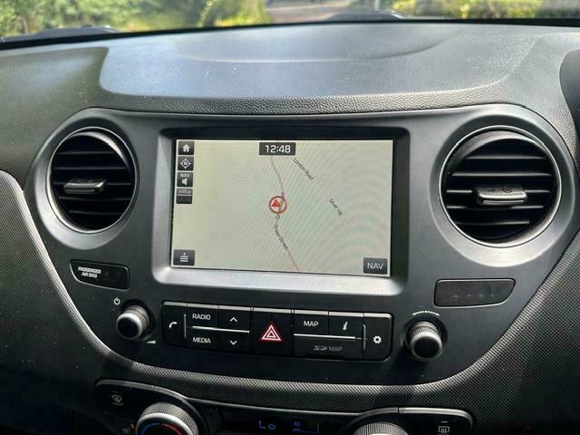 Hyundai I10 1.0 Se 65 Red #19