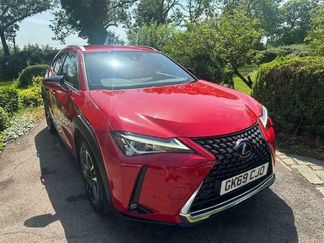 Lexus UX Premium Pack Red #4