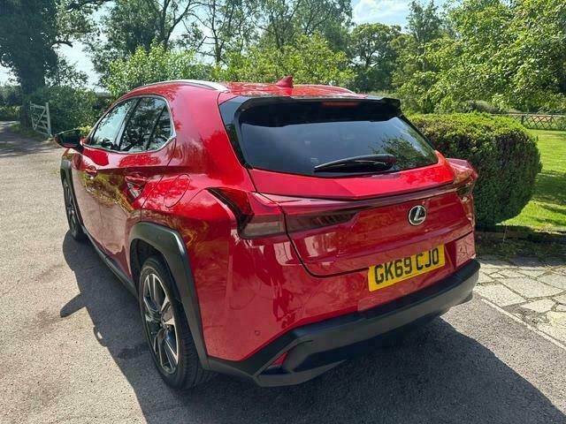 Lexus UX 250H 2.0 Takumi Cvt #9