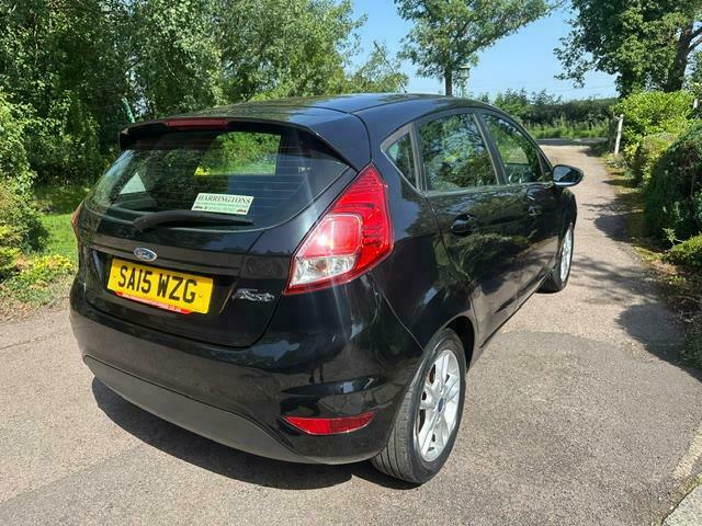 Ford Fiesta Zetec Black #5