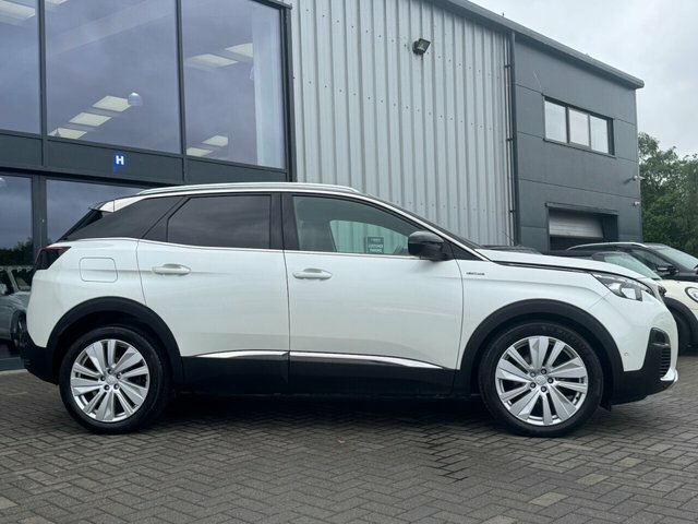 Peugeot 3008 Puretech Gt Line Premium FD69PYU White #5