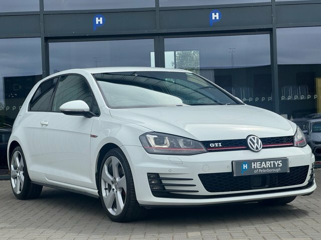 Volkswagen Golf Tsi Bluemotion Tech Gti FH17GLV White #6