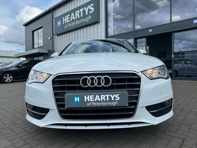 Audi A3 Tdi Ultra Se Technik White #2