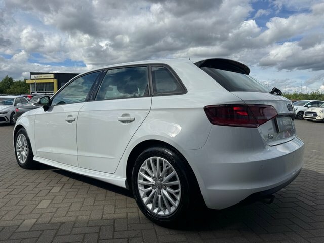 Audi A3 Tdi Ultra Se Technik White #6
