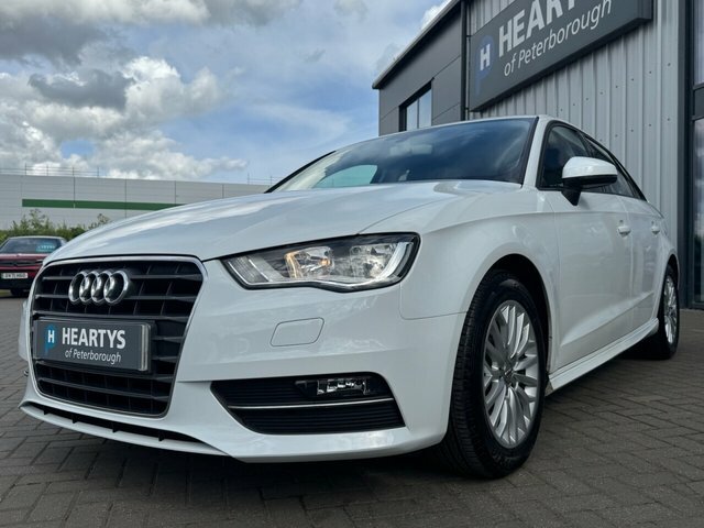 Audi A3 Tdi Ultra Se Technik White #4
