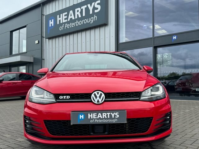 Volkswagen Golf Tdi Bluemotion Tech Gtd BJ16DKV Red #2