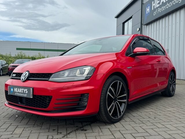 Volkswagen Golf Tdi Bluemotion Tech Gtd BJ16DKV Red #3