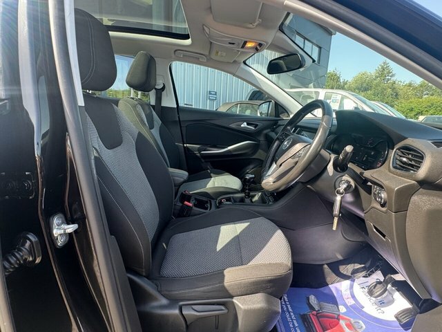 Vauxhall Grandland X Turbo Se Suv Black #4