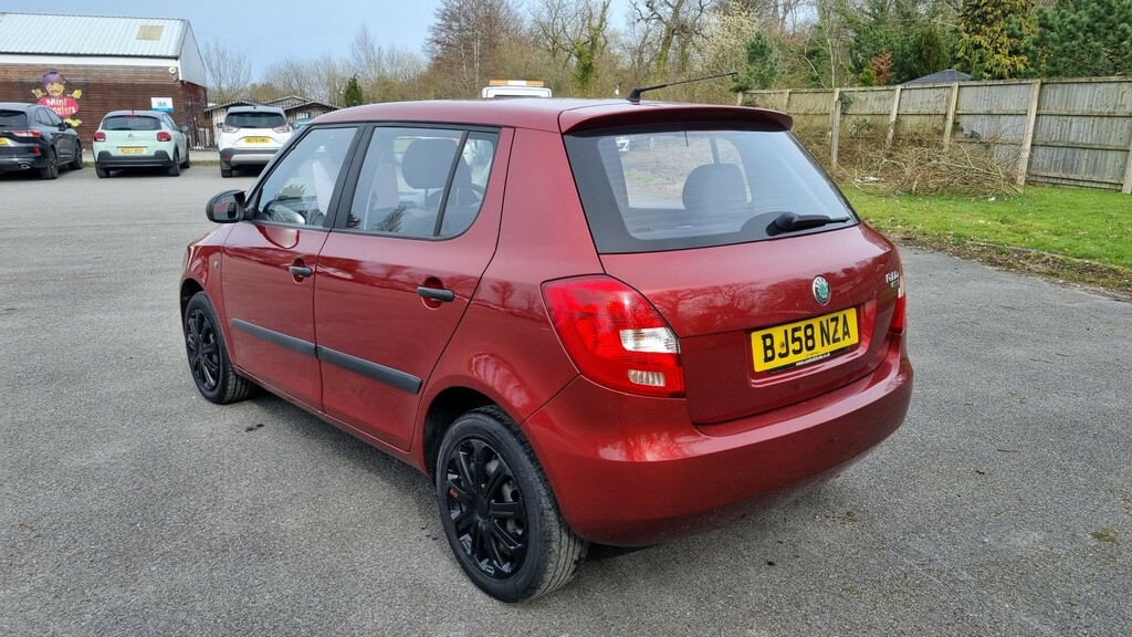 Skoda Fabia 1.2 Htp 12V 1 Red #2