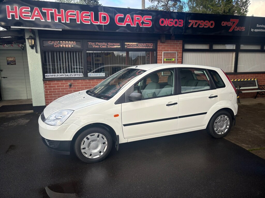 Ford Fiesta 1.25 LX White