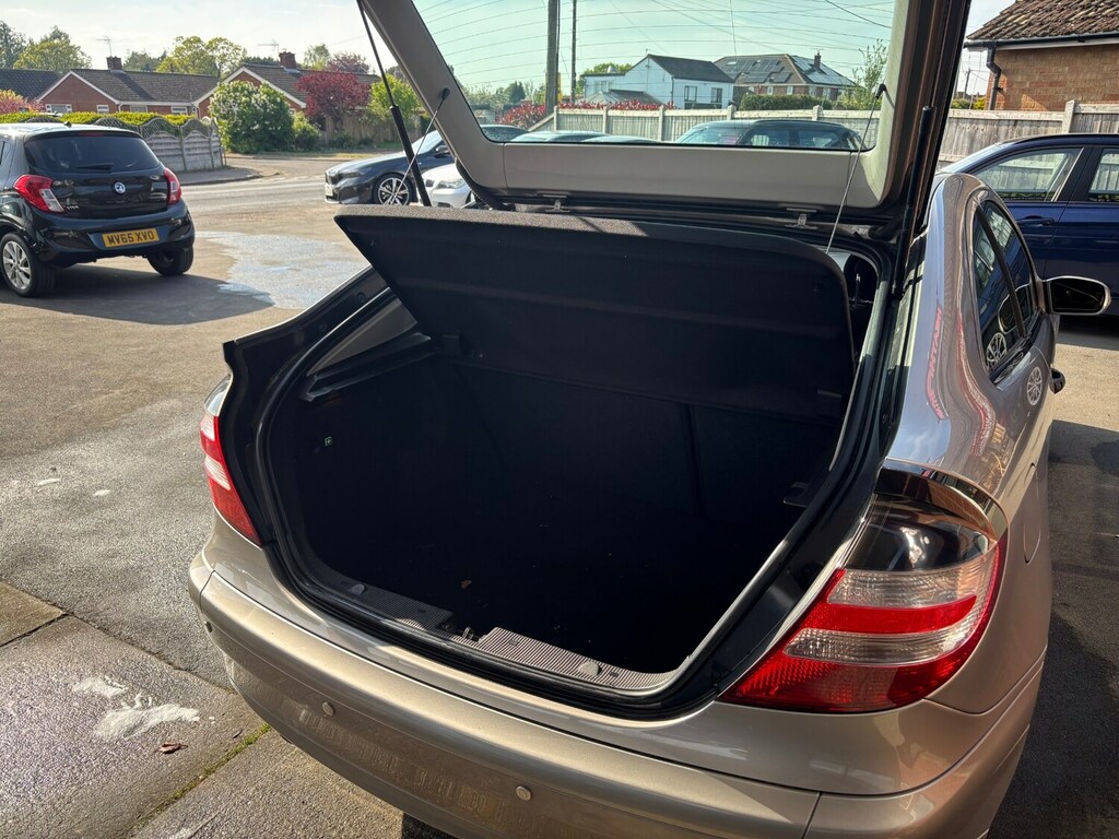 Mercedes-Benz C Class C180k Se Silver #6