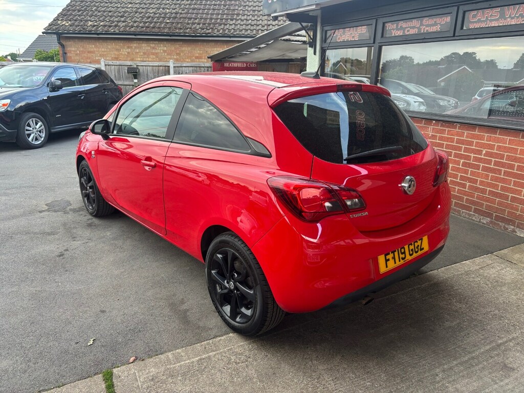 Vauxhall Corsa 1.4 75 Griffin FT19GGZ Red #5