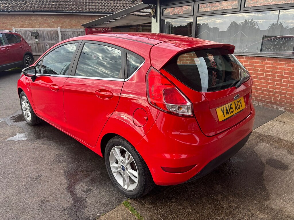Ford Fiesta 1.25 82 Zetec YA15AGY Red #5