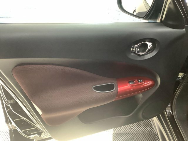 Nissan Juke Acenta Black #16