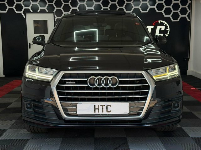 Audi Q7 Tdi V6 S Line Black #2