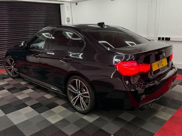 BMW 3 Series 330D M Sport Black #4
