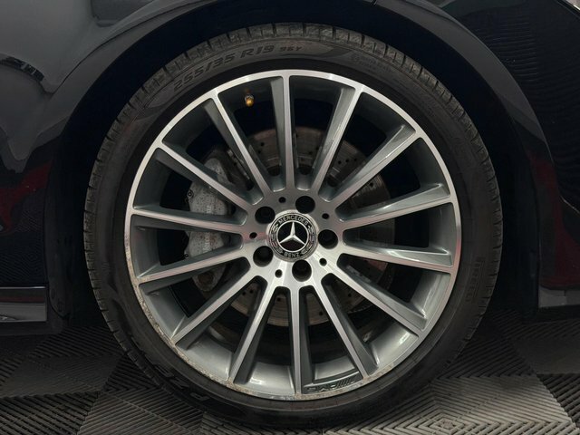 Mercedes-Benz CLS Amg Line Grey #25