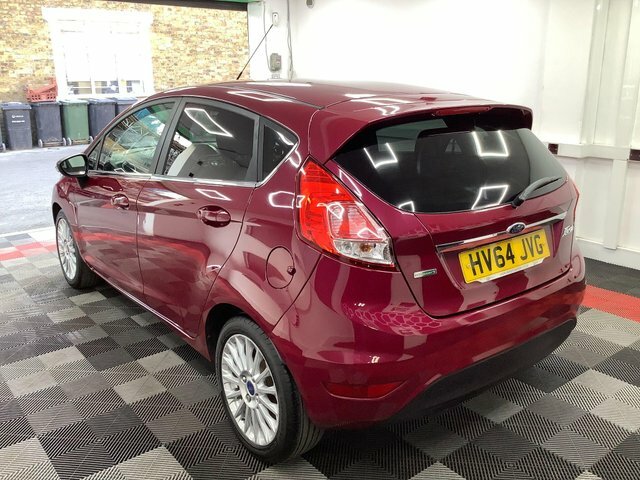Ford Fiesta Ecoboost Titanium Euro 5 Red #4