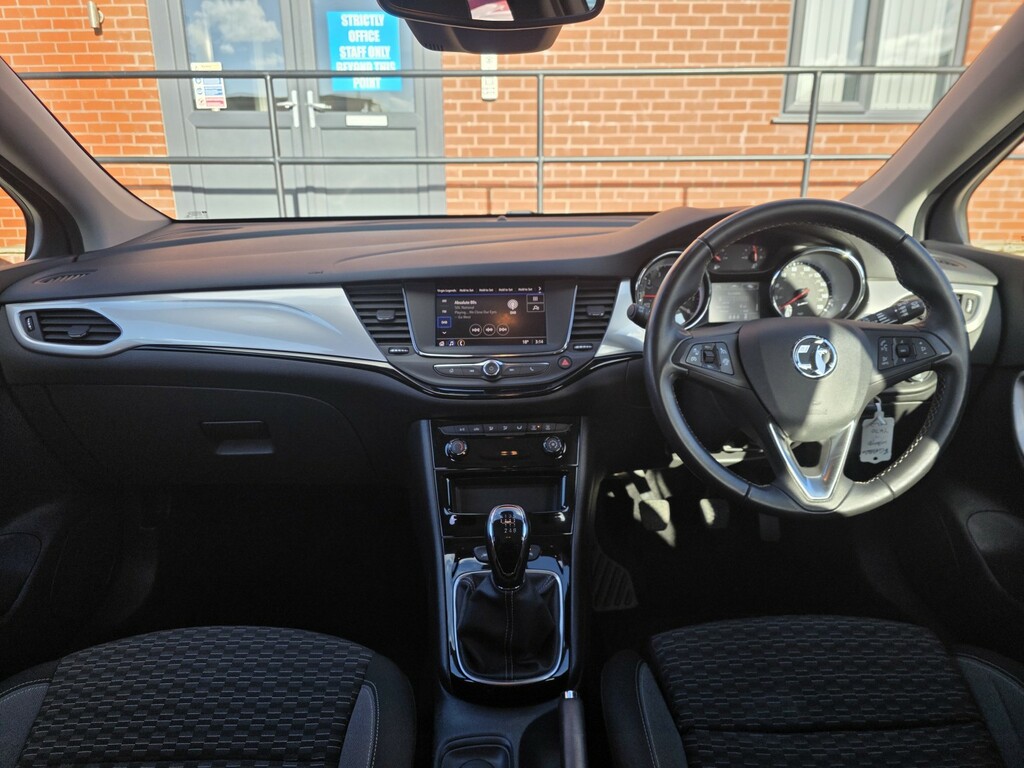 Vauxhall Astra 1.2 Turbo Sri YK70DTW Red #4