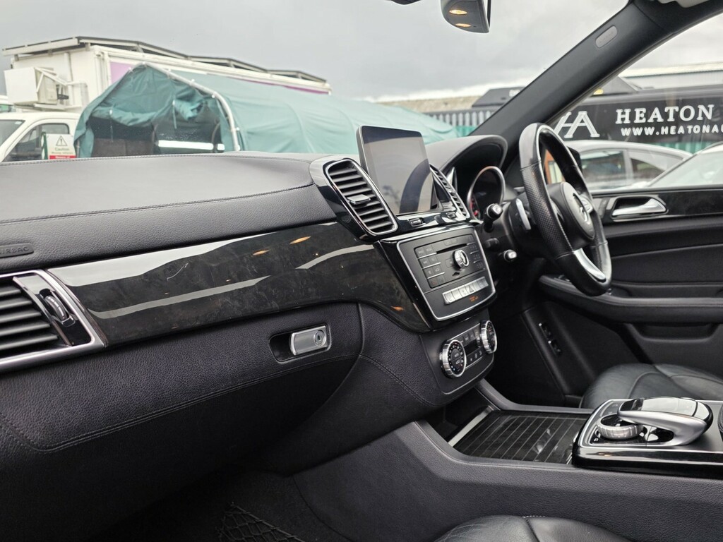 Mercedes-Benz GLS Class 3.0 Gls350d V6 Amg Line Blue #3