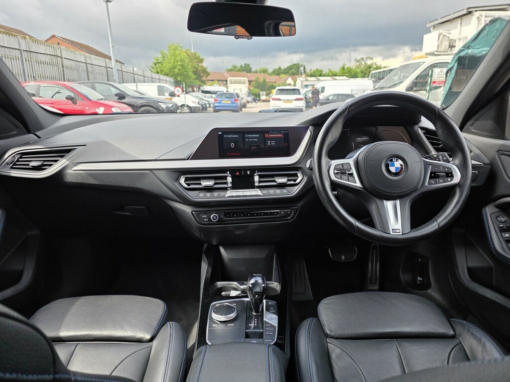 BMW 1 Series 1.5 118I M Sport EF70OWU Red #4