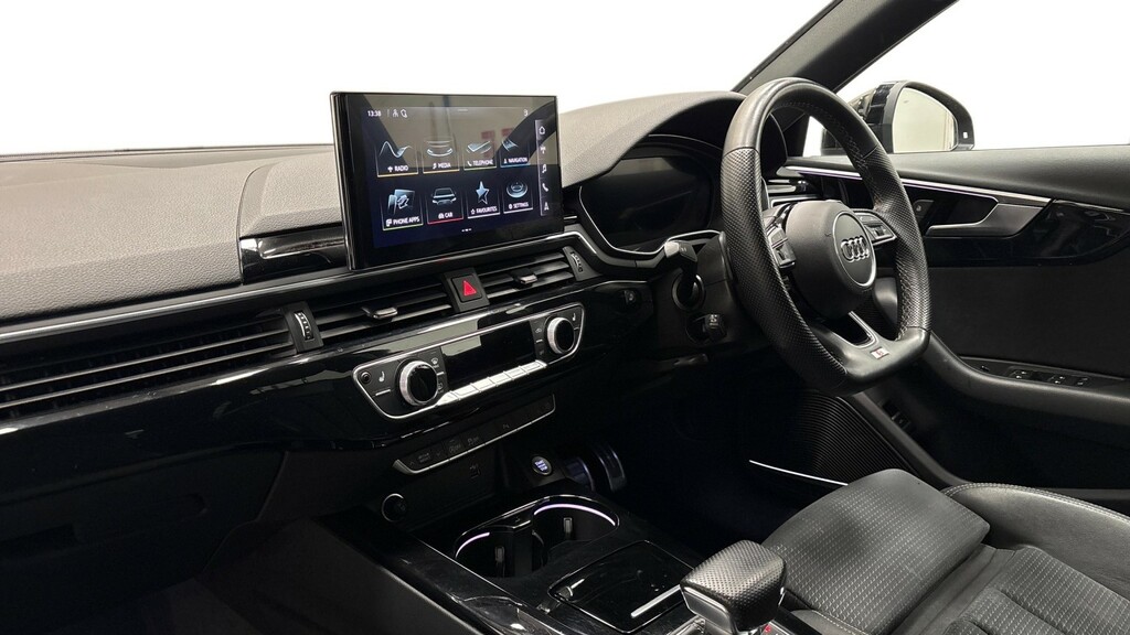 Audi A4 Avant 2.0 Tfsi 40 Black Edition WN22RSV Black #3