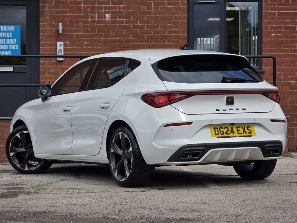 Cupra Leon 1.5 Tsi V1 DG24EXS White #2