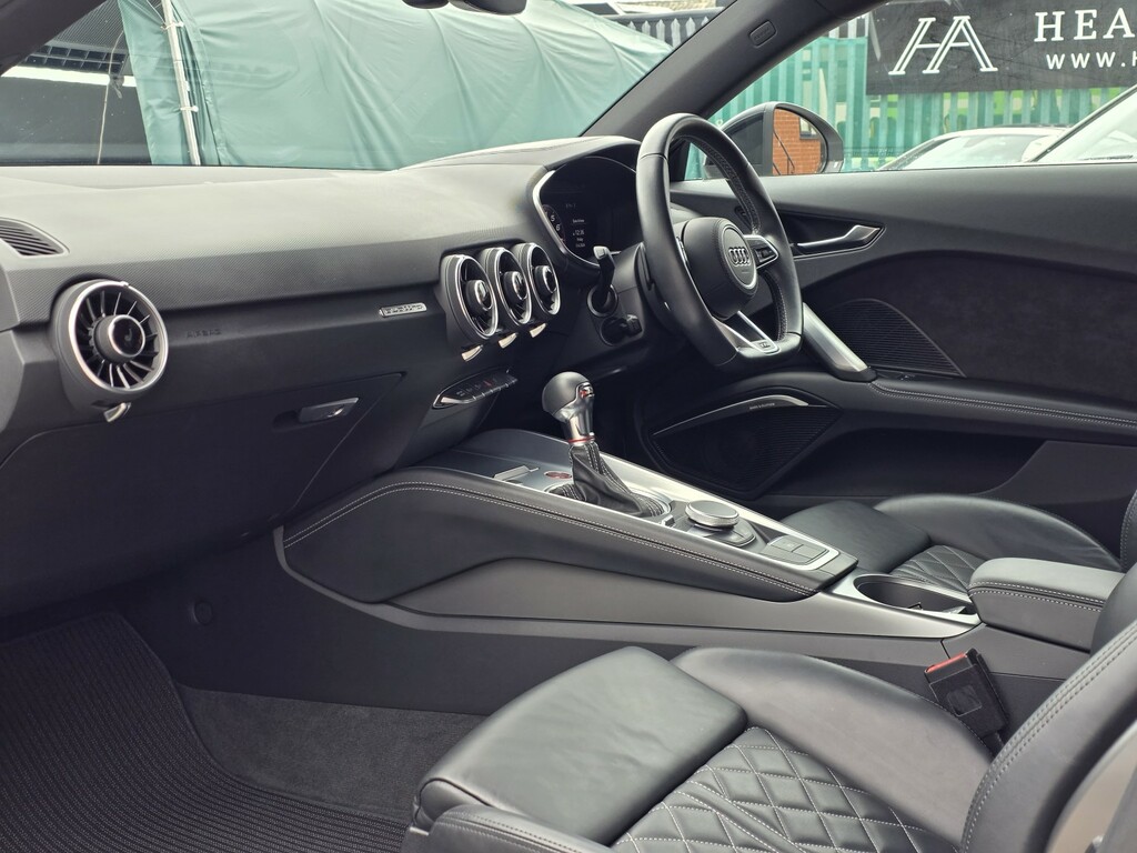 Audi TTS 2.0 Tfsi Black Edition White #3