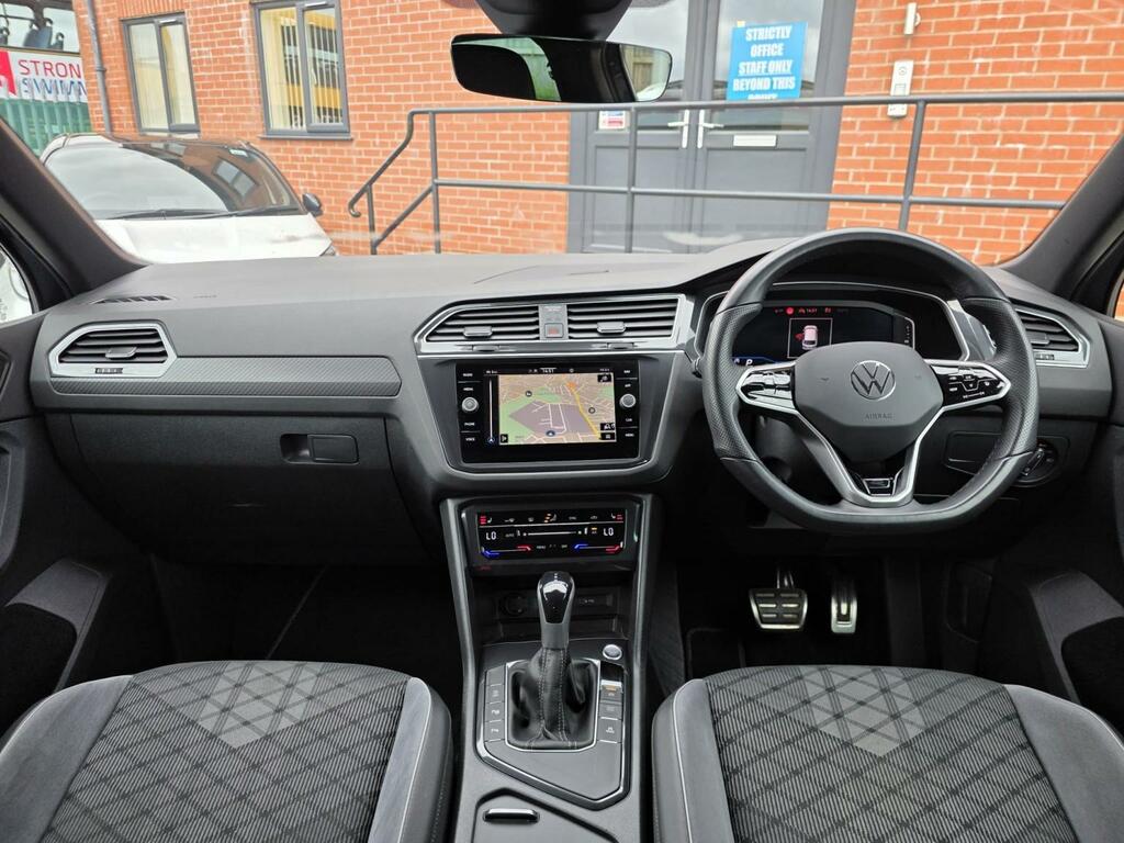 Volkswagen Tiguan 1.5 Tsi R-line MV24LVP Grey #3
