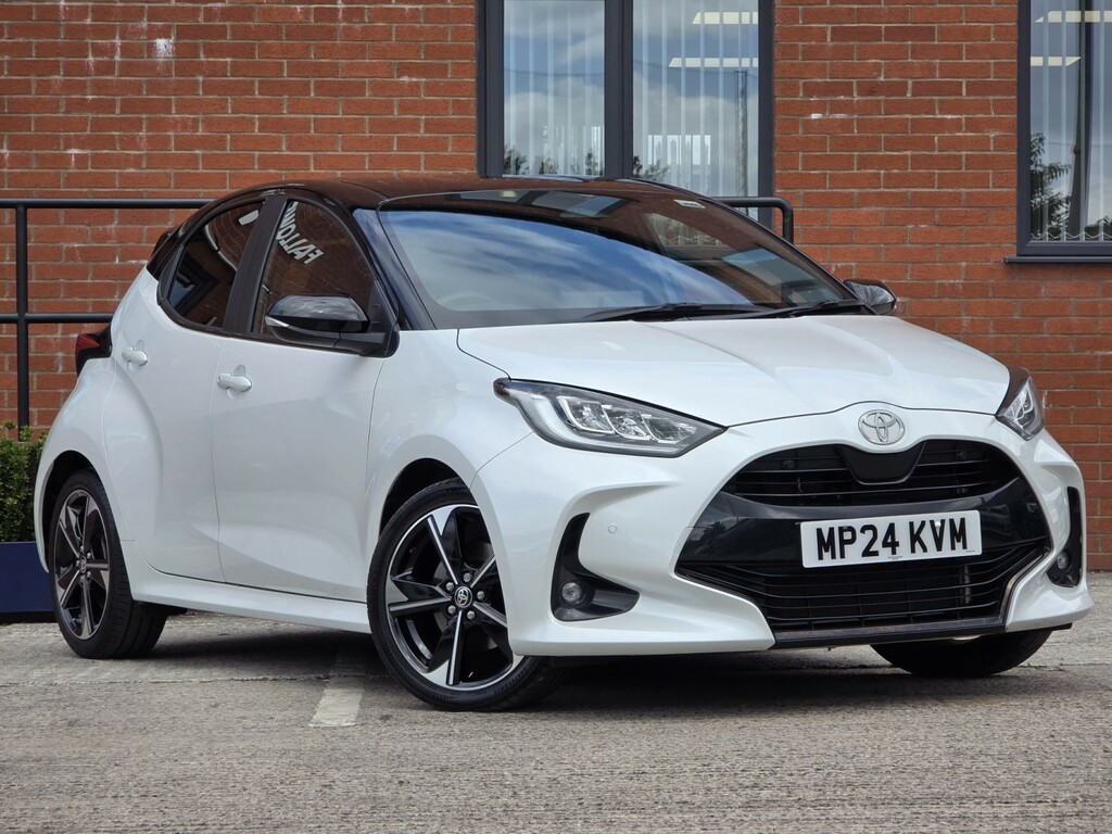 Toyota Yaris 1.5 Vvt-h Premiere Edition White