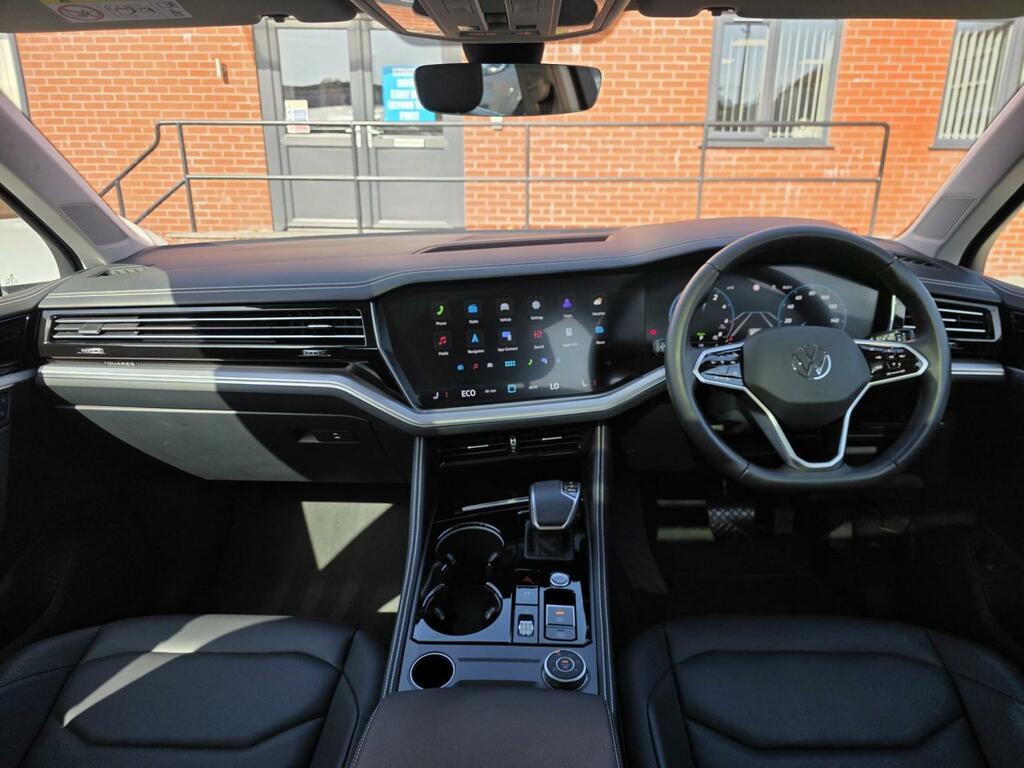 Volkswagen Touareg 3.0 V6 Tsi Ehybrid 14.3Kwh Elegance Black #4