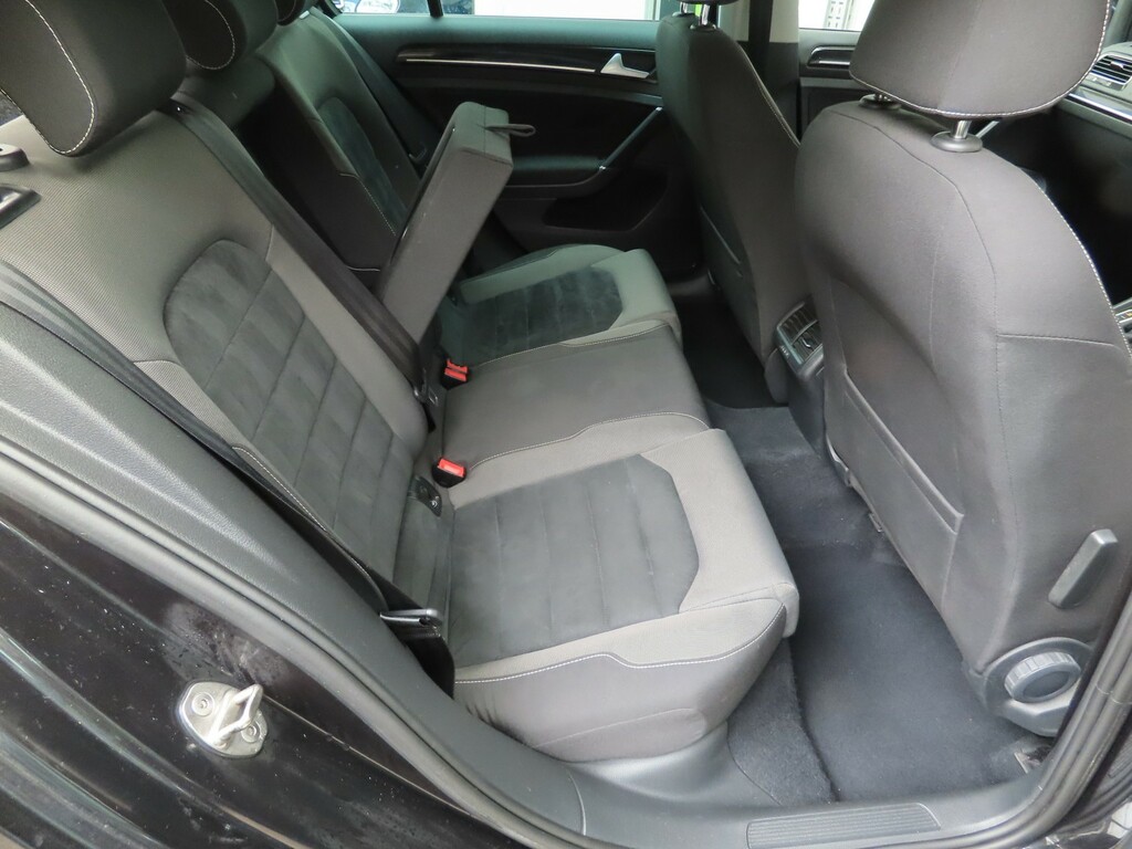 Volkswagen Golf 2.0 Tdi Bluemotion Tech Gt Black #6