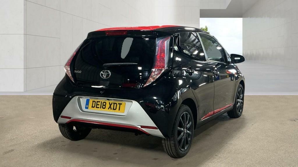 Toyota Aygo 1.0 Vvt-i X-press Black #4